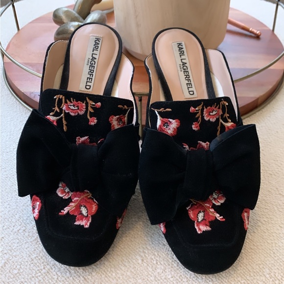Karl Lagerfeld Size 7M Bow slides/mules. Gently used. - Picture 3 of 6